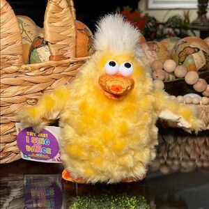 Yellow Plush Dancing Chicken 🐥🪩